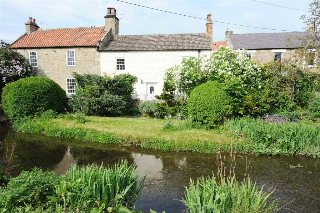 Clearwater 17Th Century Cottage Richmond  Exterior photo